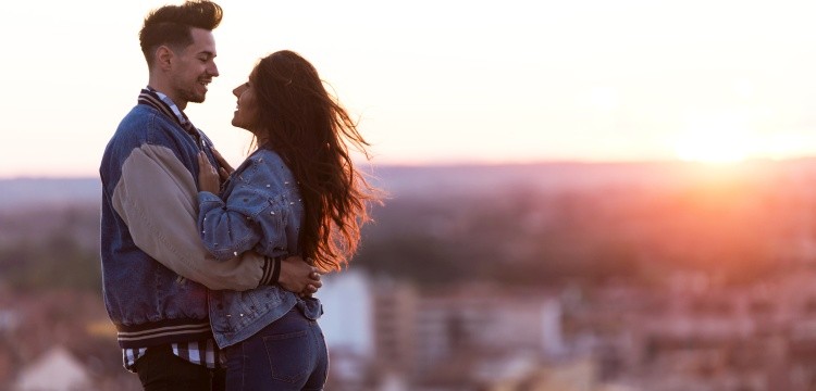 Kiev Dating Site Flirt cu un prieten cu un cuplu